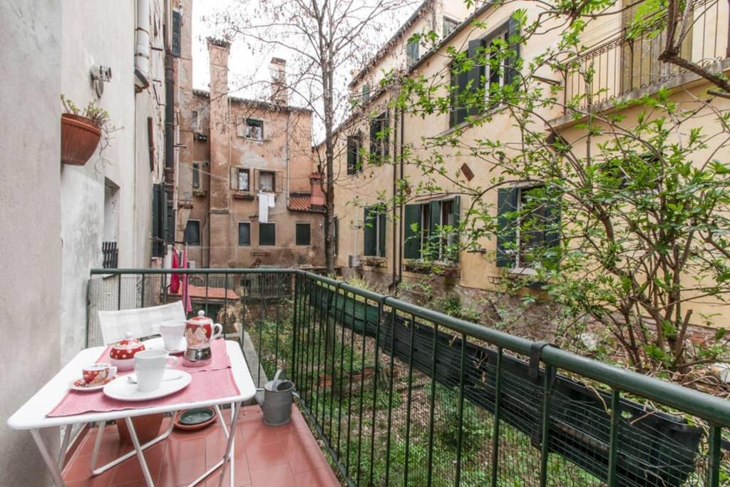 Ca' Cordoni - Charming Place In The Heart Of Venezia Esterno foto